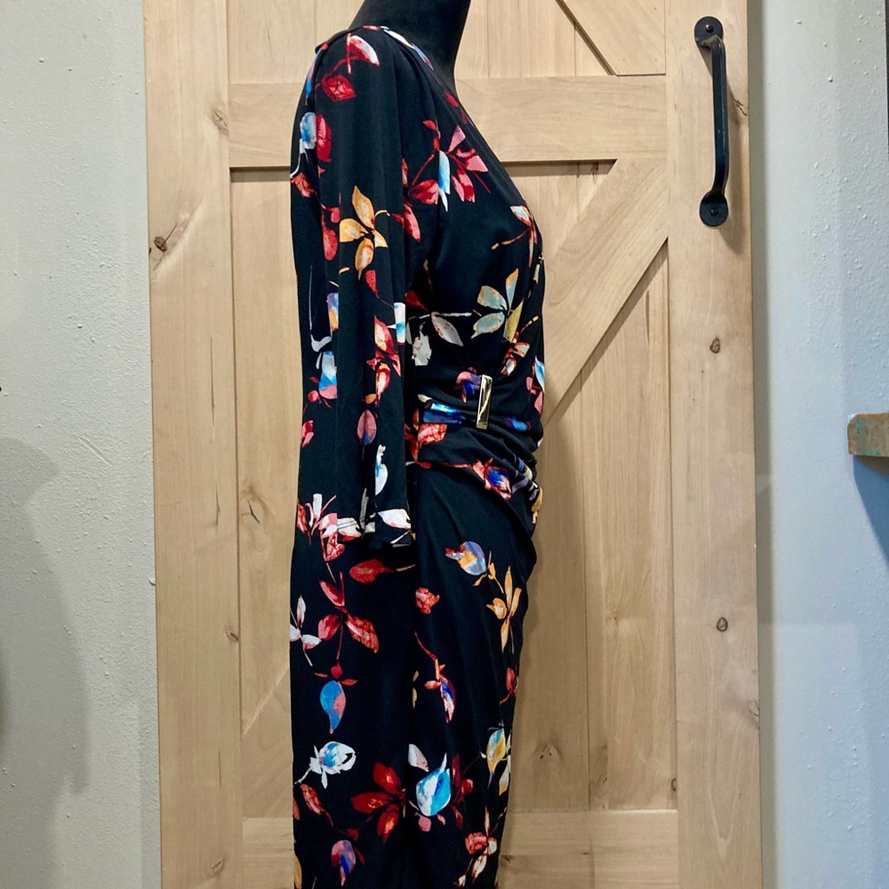 Jennifer Lopez Black Floral Faux Wrap Dress Size Large 3/4 Length Sleeves - Picture 12 of 16